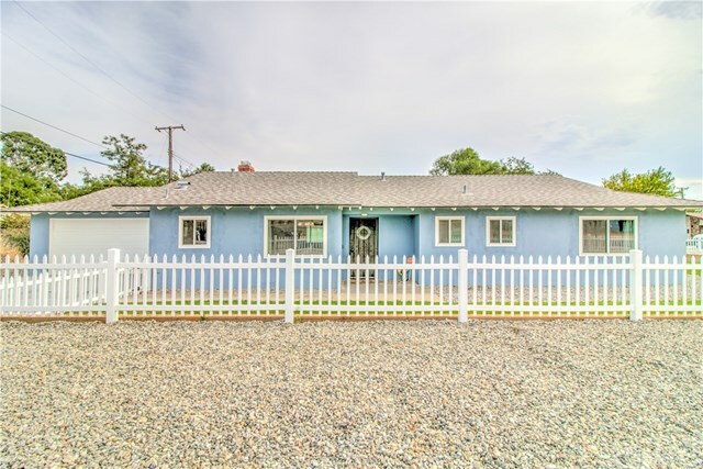 Property Photo:  1435 E 8th Street  CA 92223 