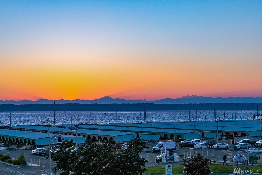 Property Photo: 601 S 227th Street 409N WA 98198