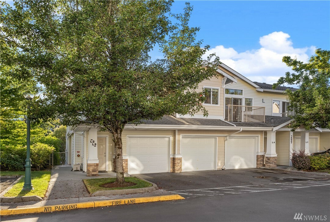 Property Photo: 14007 69th Dr SE L4 WA 98296