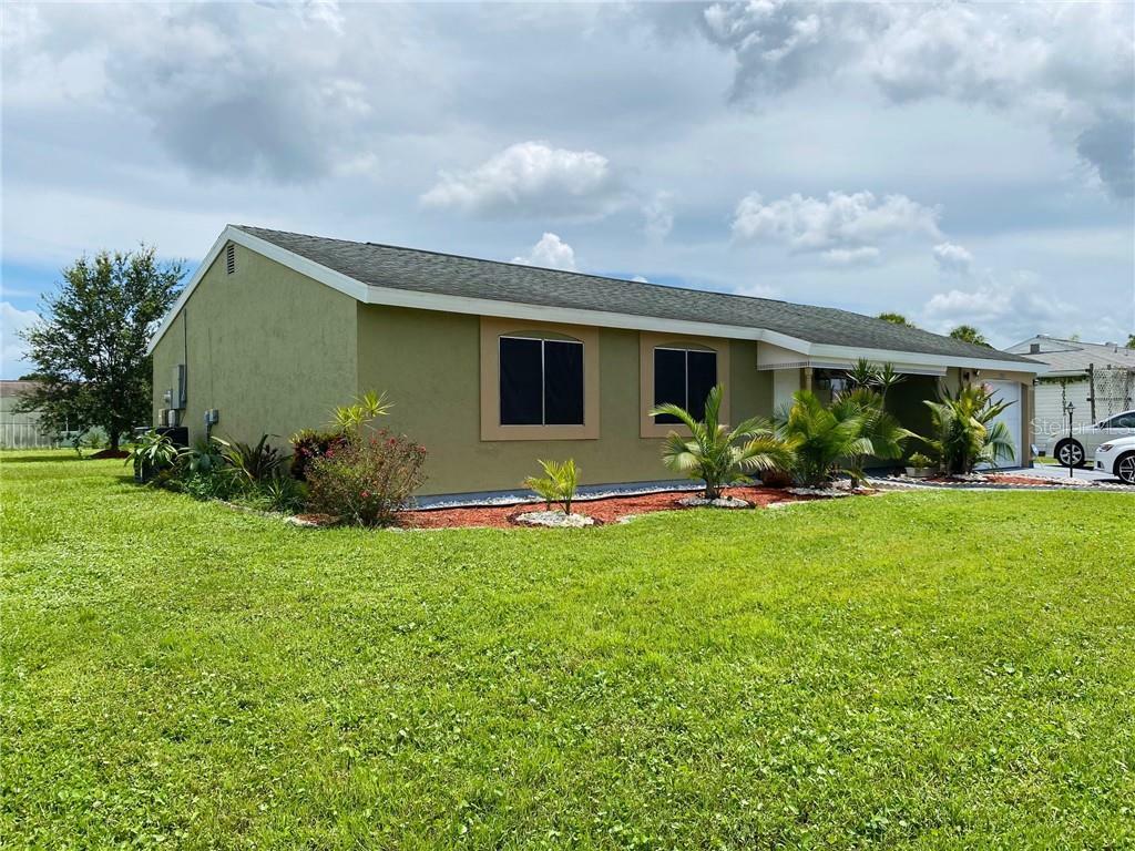 Property Photo:  3800 Nekoosa Street  FL 34287 