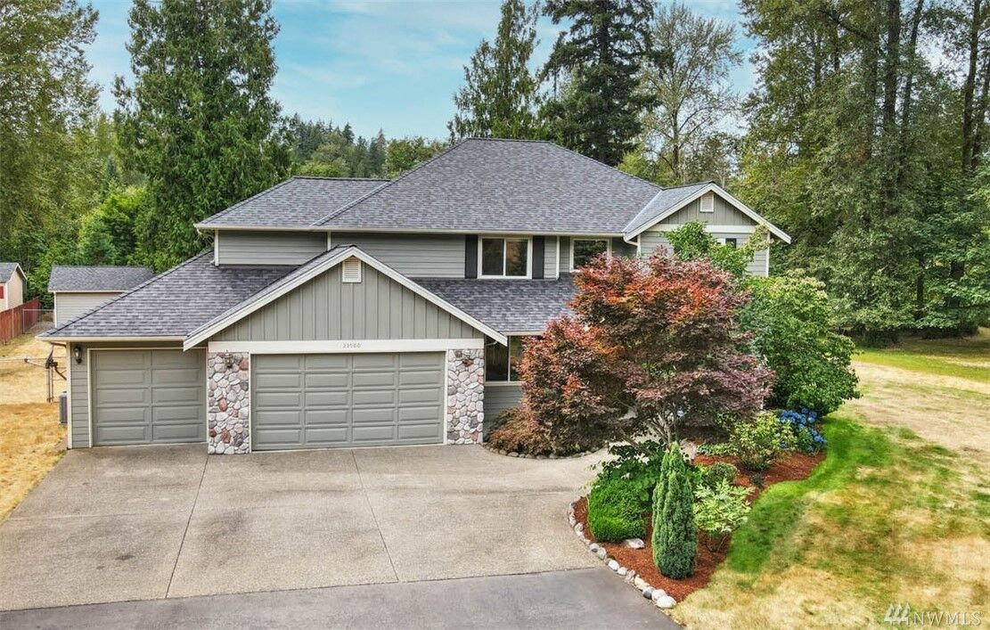 Property Photo: 23900 242nd Way SE WA 98038