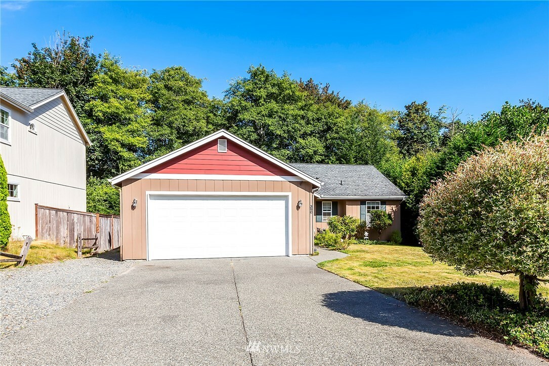 Property Photo:  390 Flower Meadows Street  WA 98366 