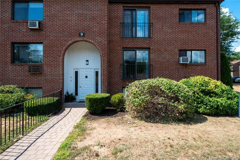 Property Photo: 500 Darling Street 9F CT 06489