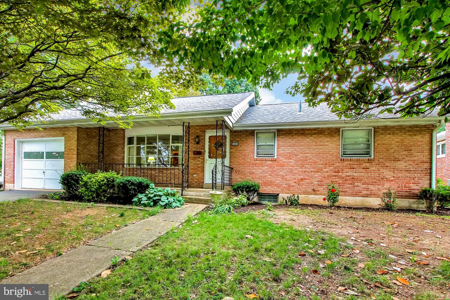 Property Photo:  1341 Logan Street  PA 19607 