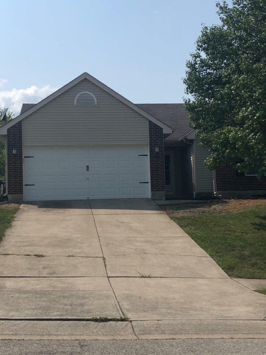 Property Photo: 260 Keswick Dr OH 45050