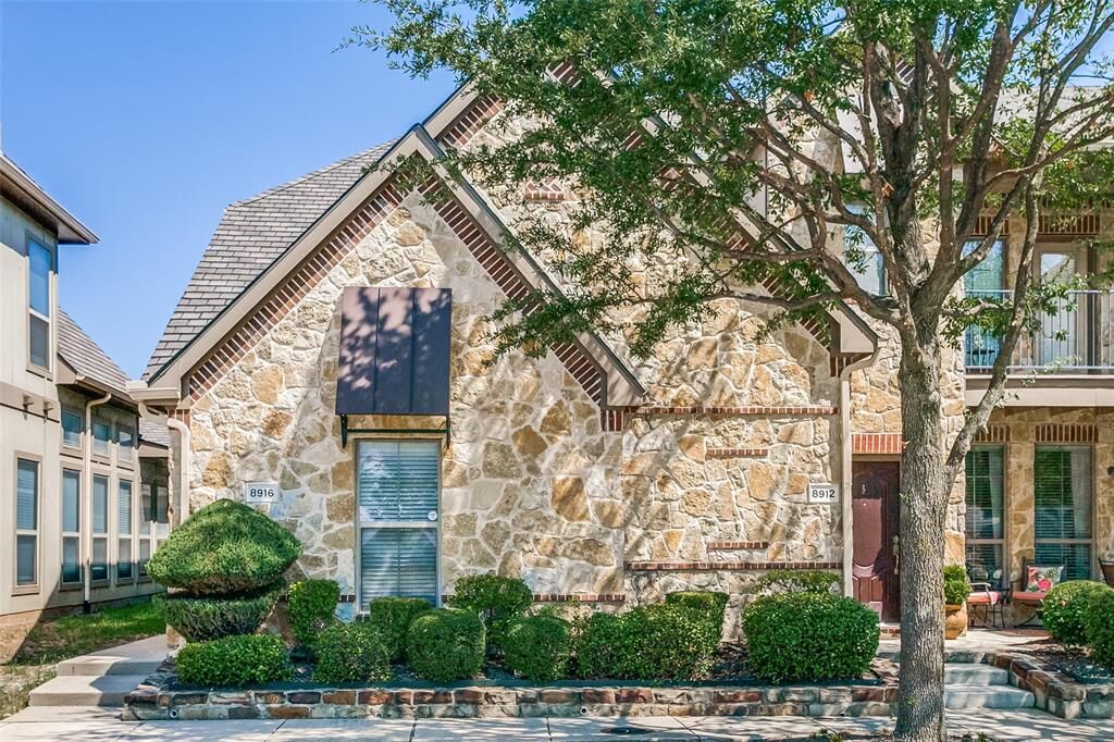 Property Photo:  8916 Paradise Drive  TX 75070 