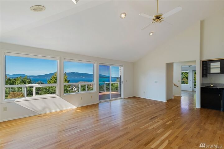 Property Photo:  413 S Clarkwood Dr  WA 98225 