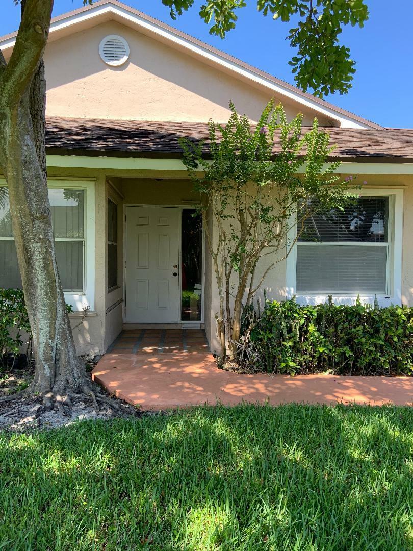 Property Photo:  5241 W Lakes Drive  FL 33442 