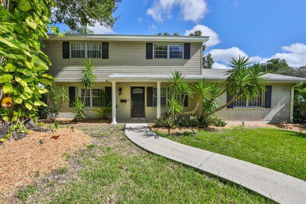 Property Photo:  5011 W Azeele Street  FL 33609 