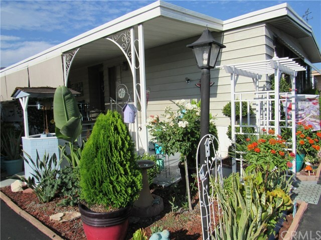 Property Photo:  208 S Barranca Avenue 26  CA 91741 