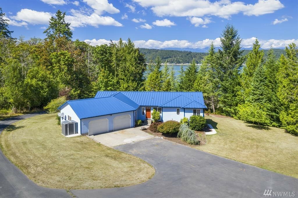 Property Photo:  141 E Eagle Vista Dr  WA 98528 