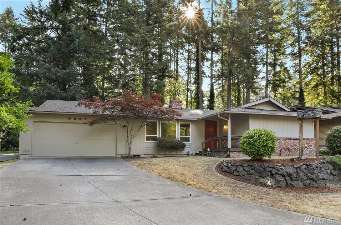 Property Photo: 4807 95th Ave W WA 98467