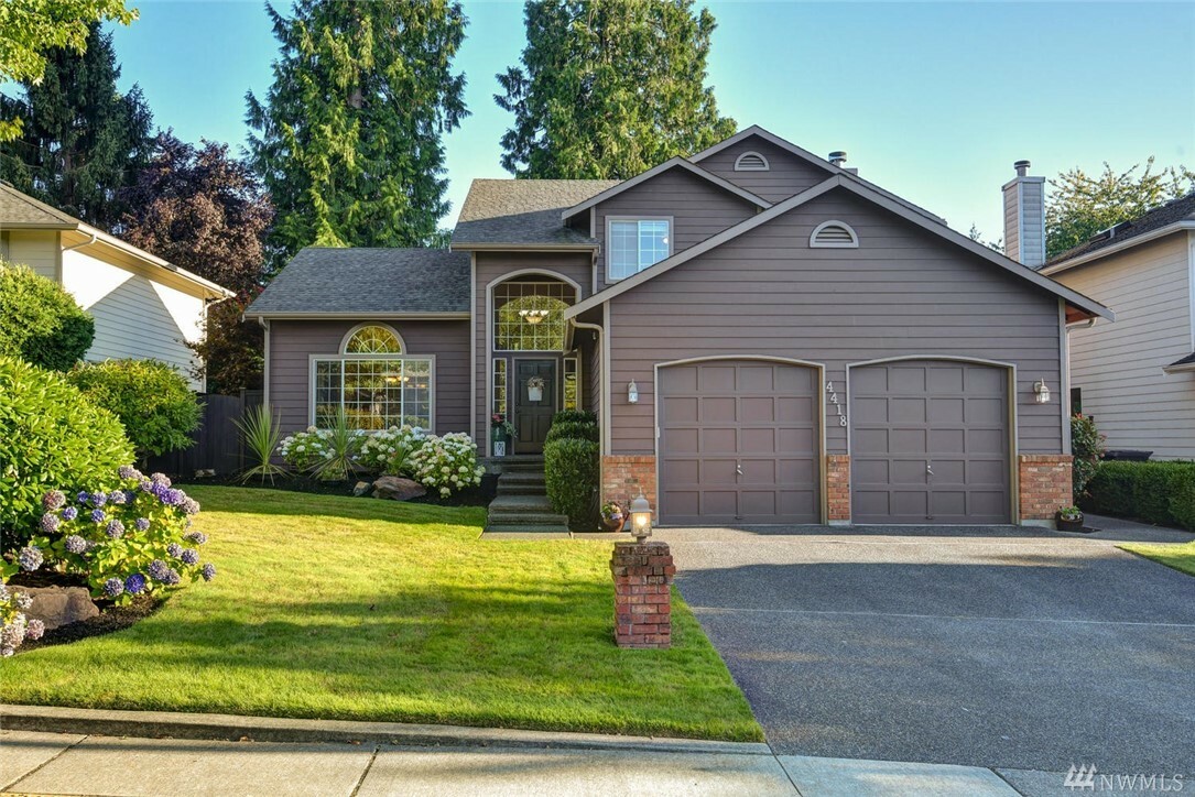 Property Photo: 4418 119th Place SE WA 98208