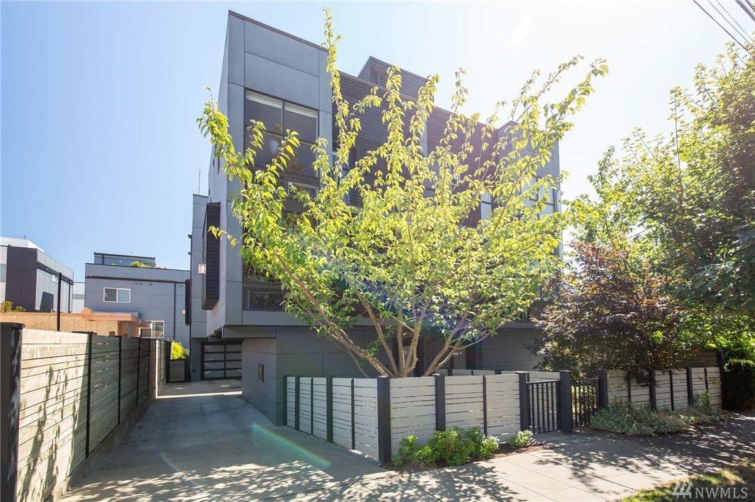 Property Photo: 6712 Mary Ave NW B WA 98117