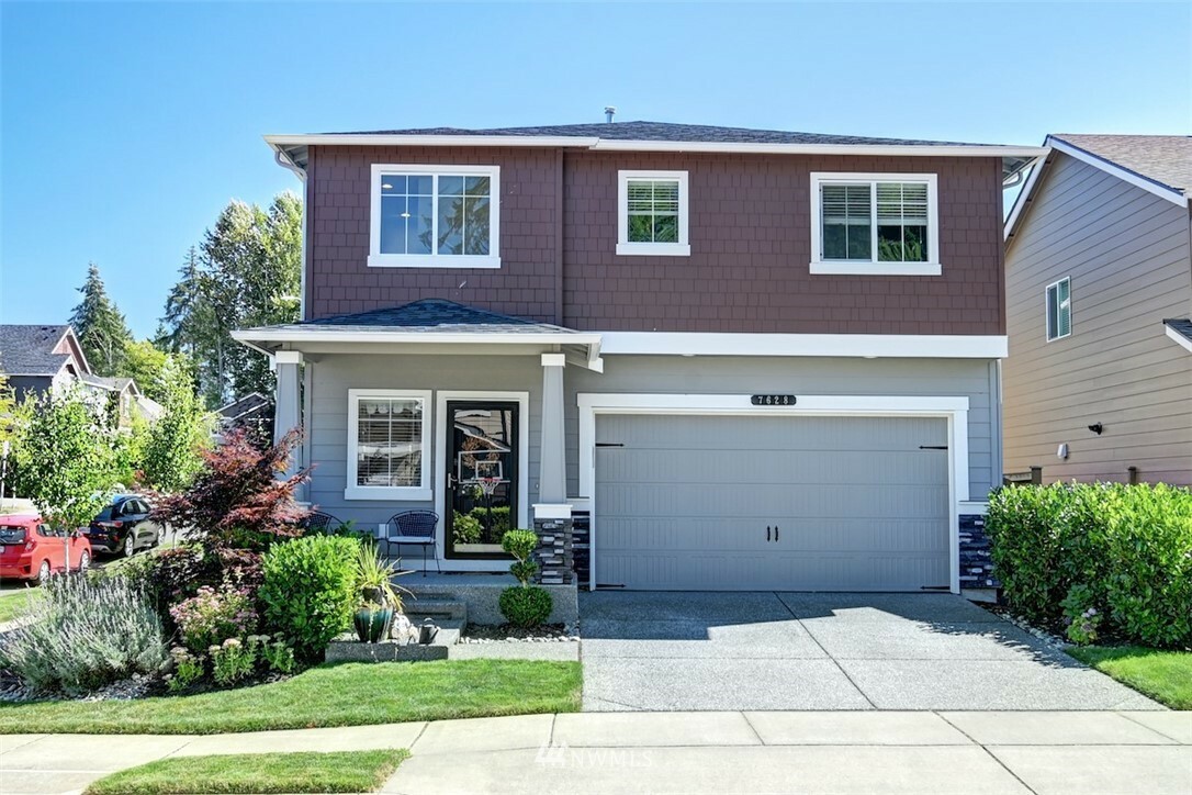 Property Photo: 7628 16th Place SE WA 98258