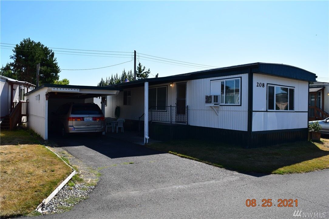 Property Photo:  1313 Harrison Ave 208  WA 98531 