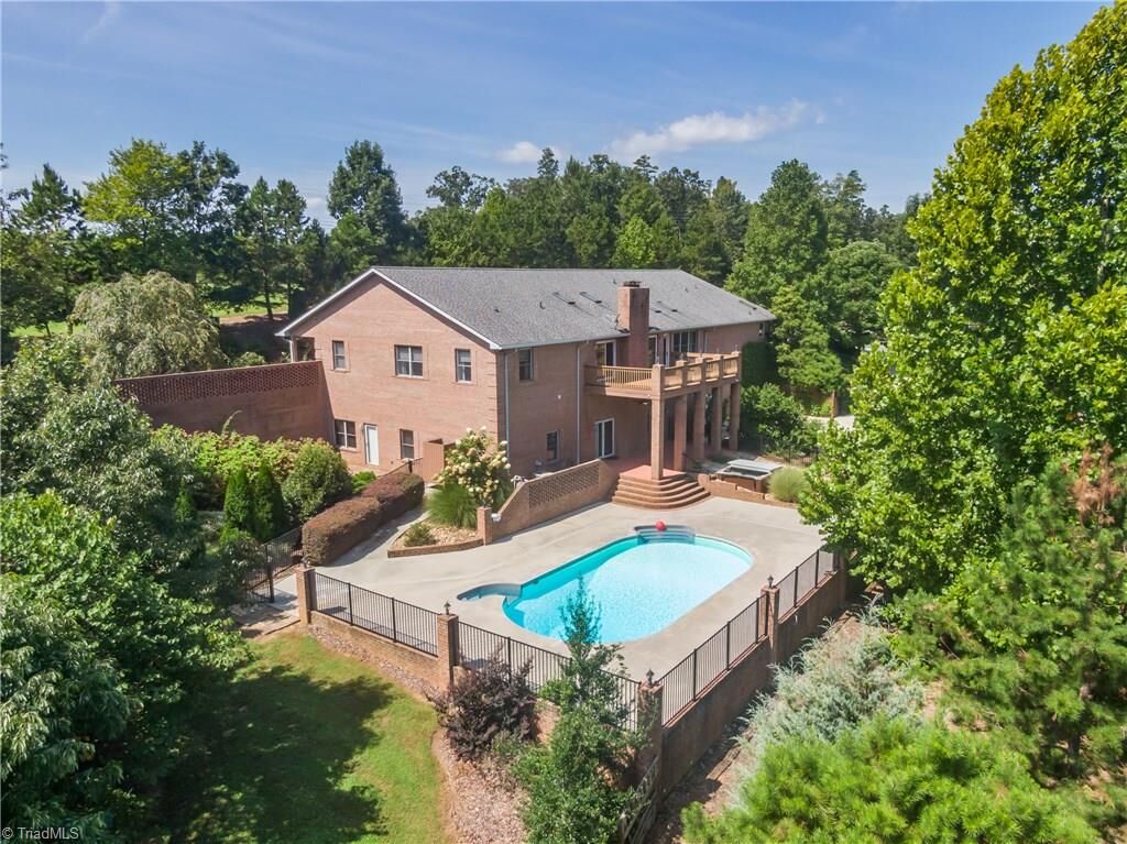 Property Photo:  1940 Tabernacle Church Road  NC 27370 