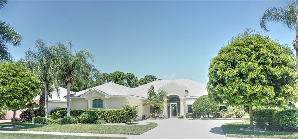 Property Photo:  816 Blue Crane Drive  FL 34285 