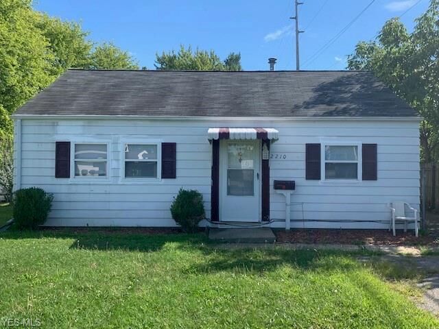 Property Photo:  2210 Homewood Drive  OH 44055 