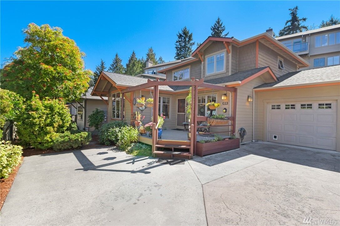 Property Photo:  615  Harrison Street B  WA 98250 