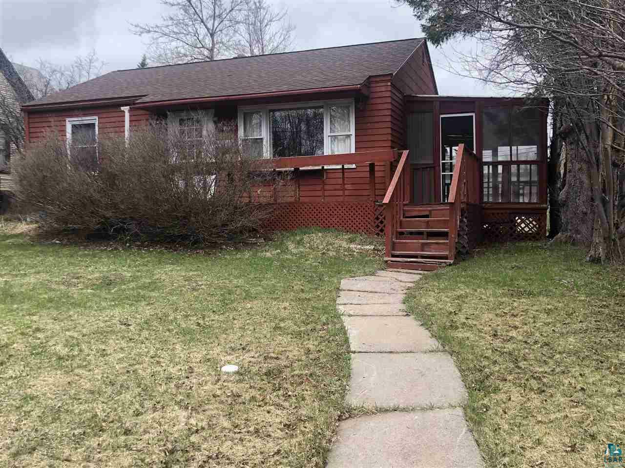 Property Photo:  815 10th Ave  MN 55616 