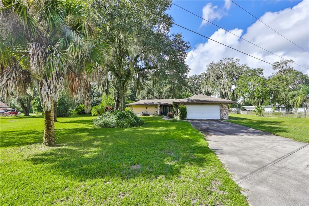 Property Photo:  108 Klein Court  FL 33813 