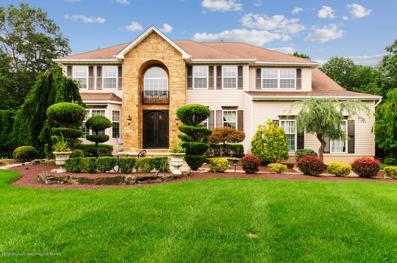 Property Photo:  14 Hardwood Drive  NJ 08527 