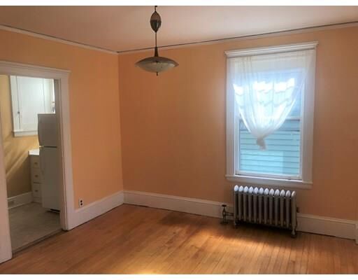 Property Photo: 4 Avalon Pl 2R MA 01609