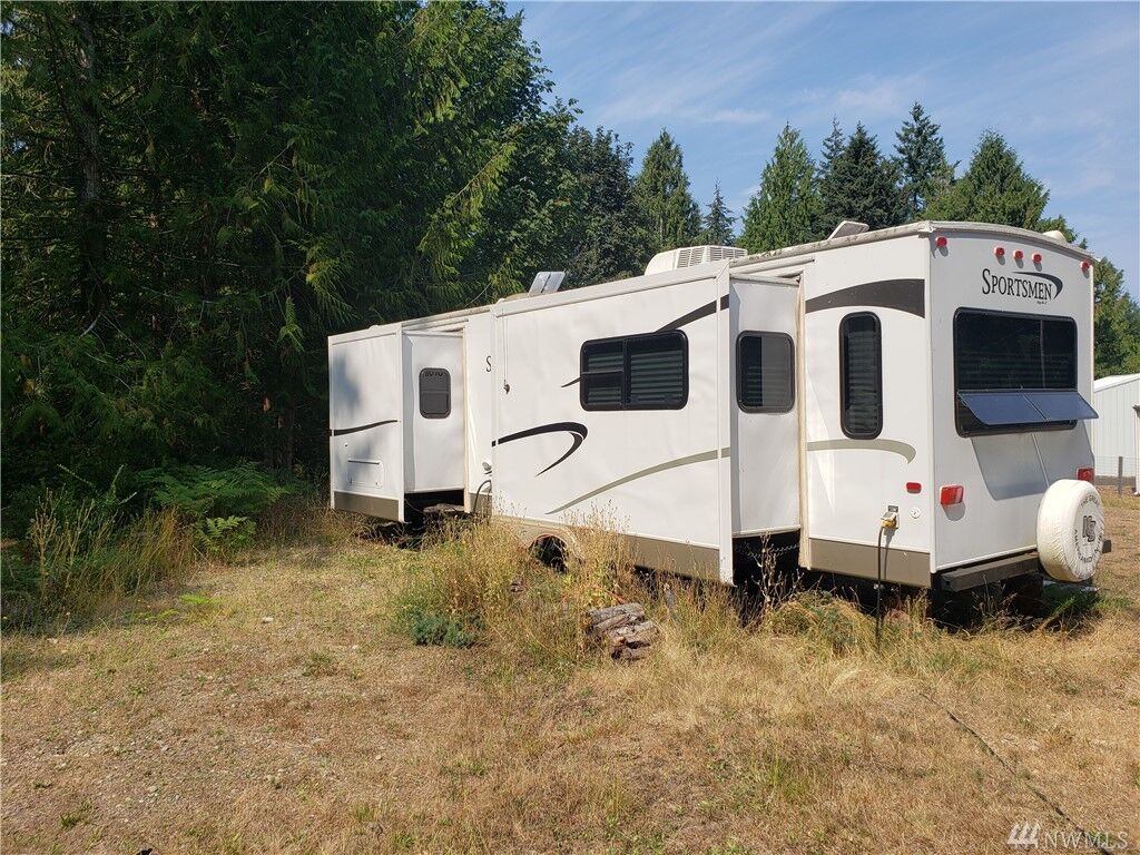 Property Photo: 81 E Tahuya Dr WA 98584