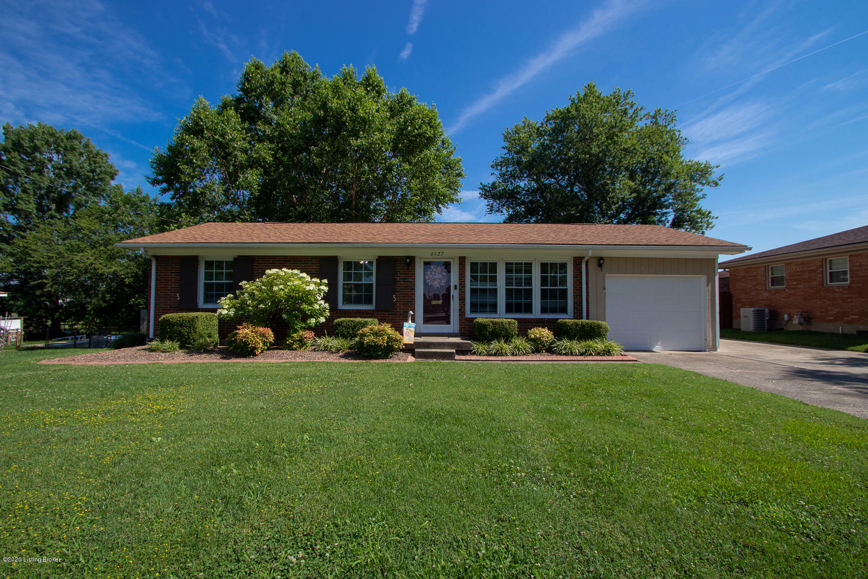 Property Photo:  6127 Morning Glory Ln  KY 40258 