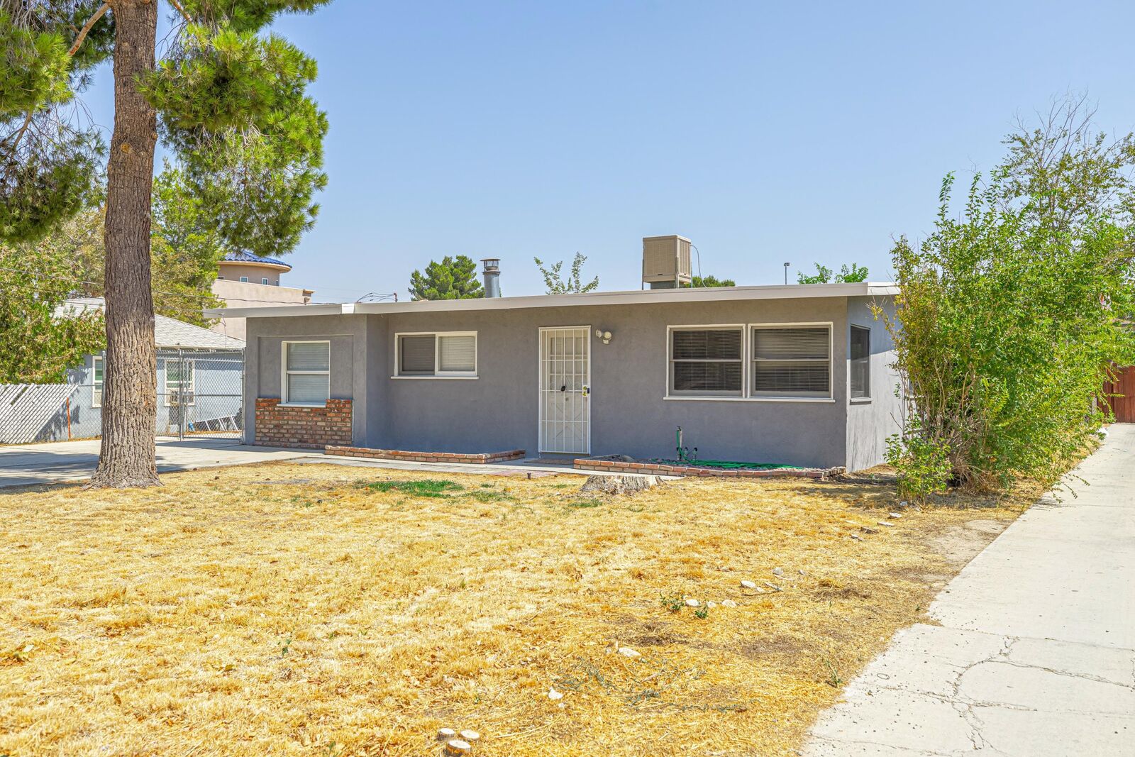 Property Photo:  43530 W 18th Street  CA 93534 