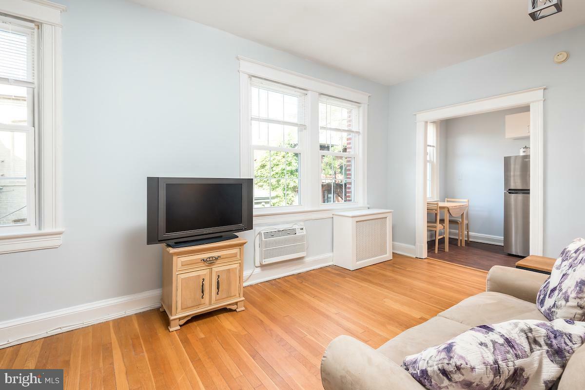 Property Photo: 414 Seward Square SE 303 DC 20003