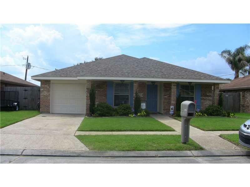 Property Photo:  3208 Pansy Court  LA 70072 