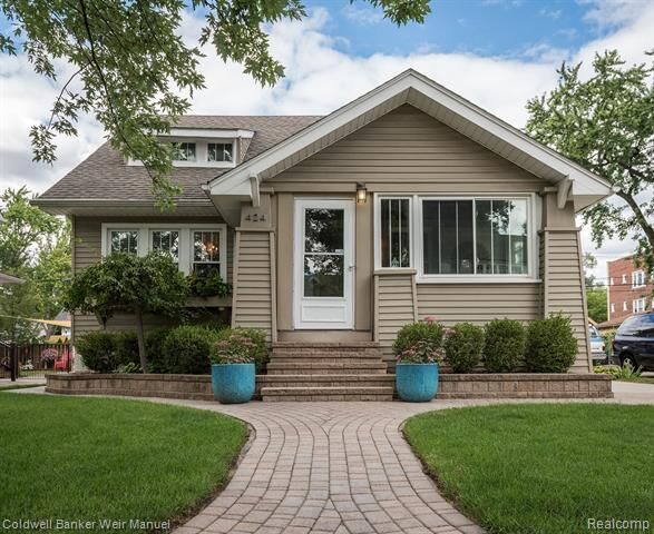 424 W Hudson Avenue  Royal Oak MI 48067 photo