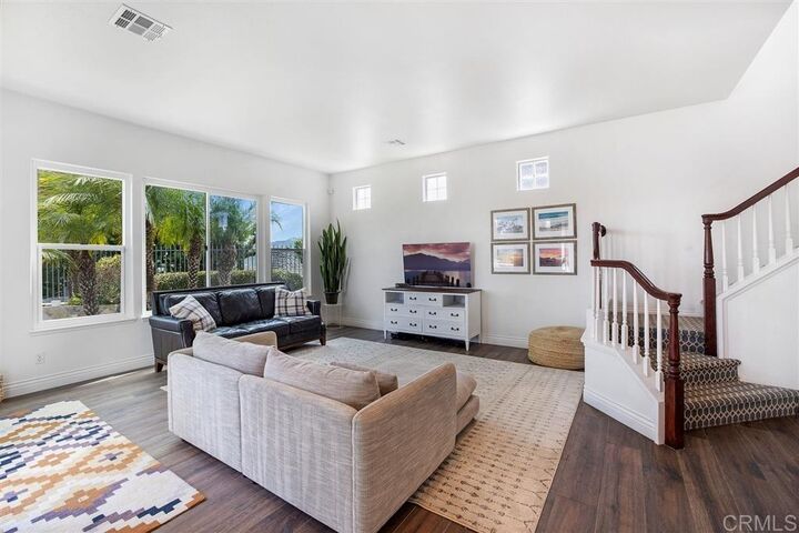 Property Photo:  1695 Robin Pl  CA 92011 