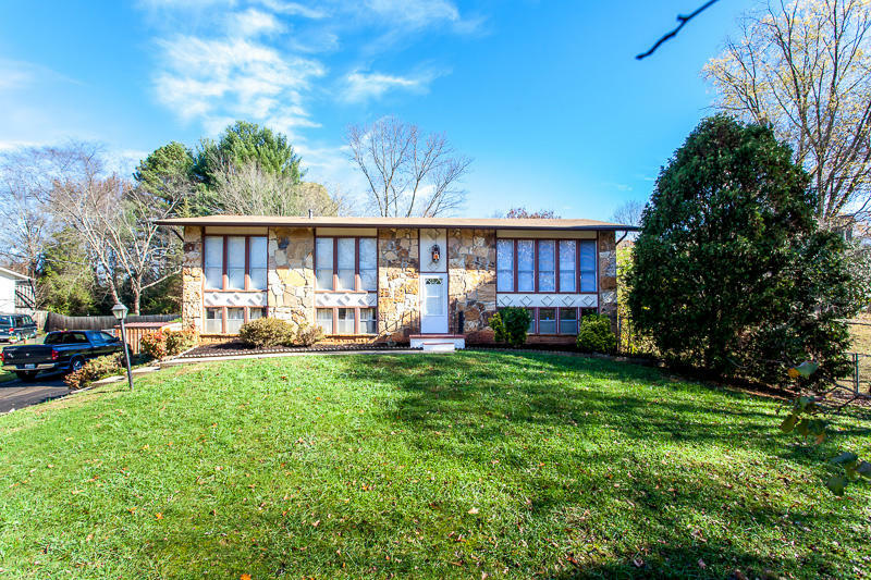 Property Photo:  8907 Farne Island Blvd  TN 37923 