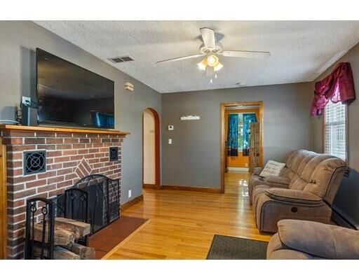 Property Photo:  243 Summer St  MA 01462 