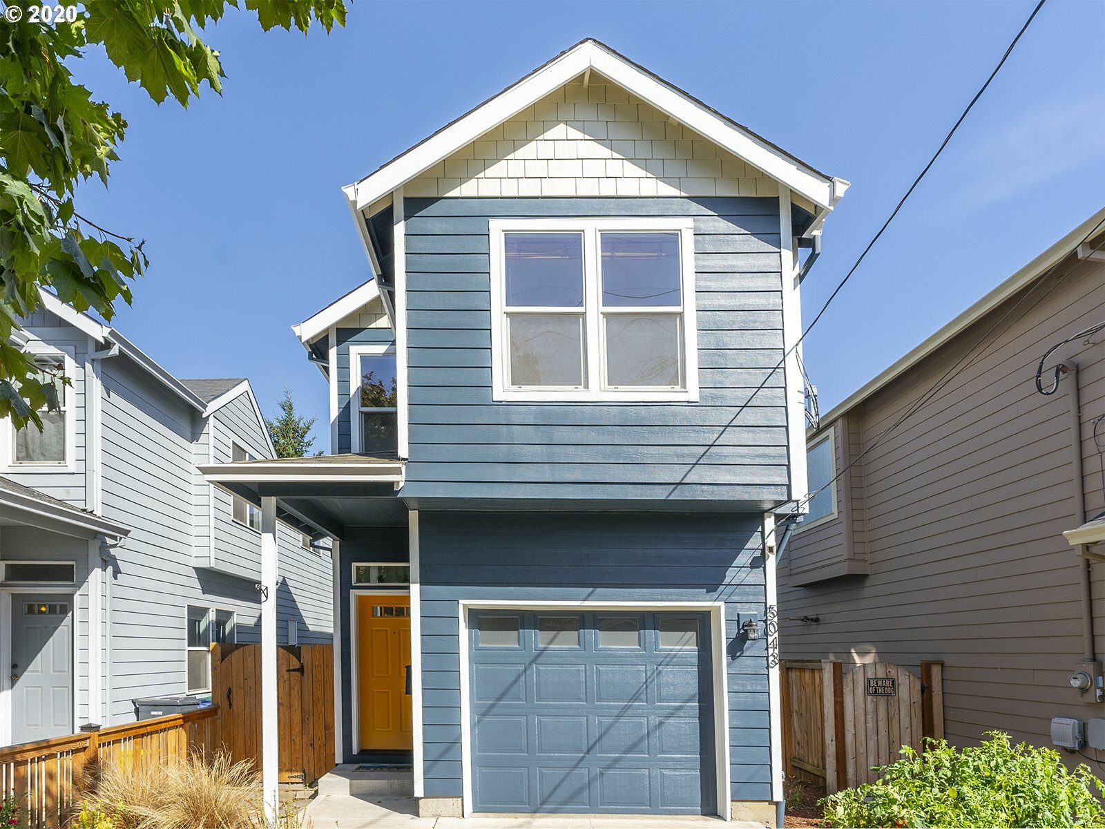 Property Photo:  5043 SE Reedway St  OR 97206 