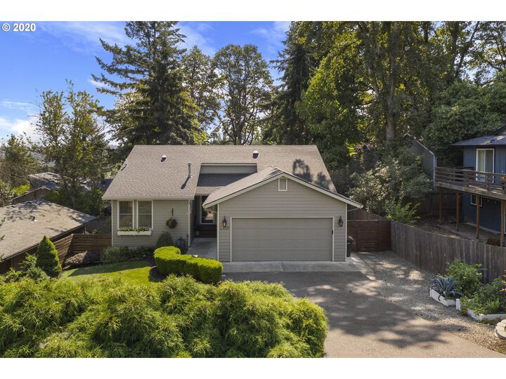 2450 Warwick St  West Linn OR 97068 photo