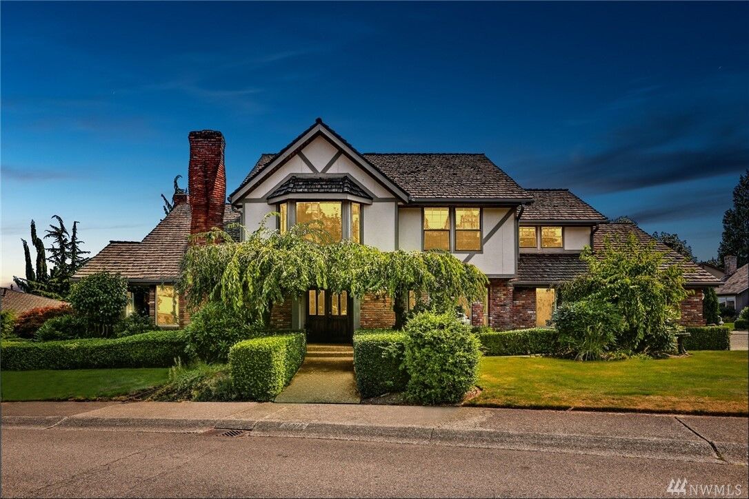 Property Photo: 4407 108th Street SE WA 98208