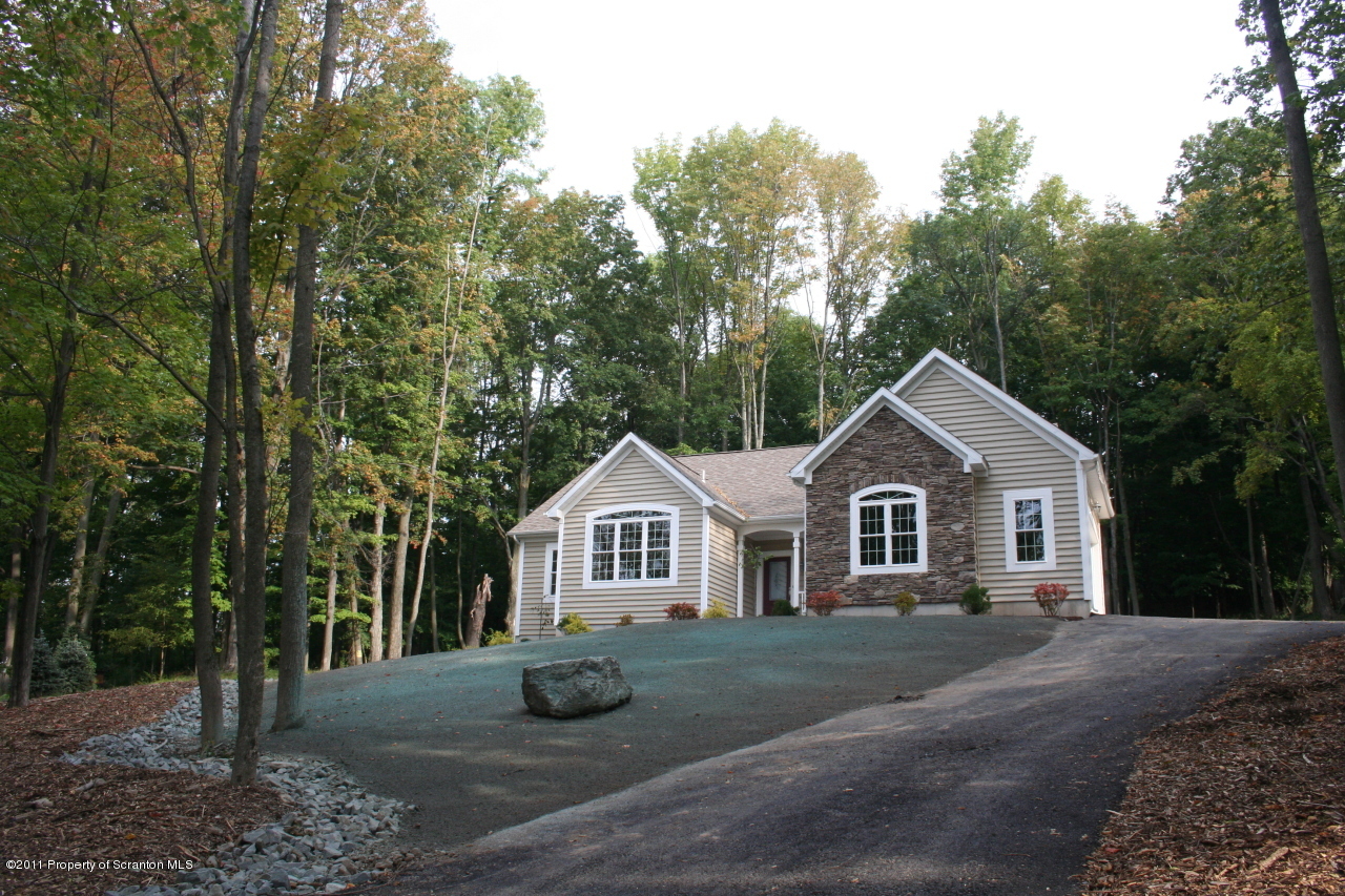 Property Photo:  99 Hilltop Lane  PA 18471 