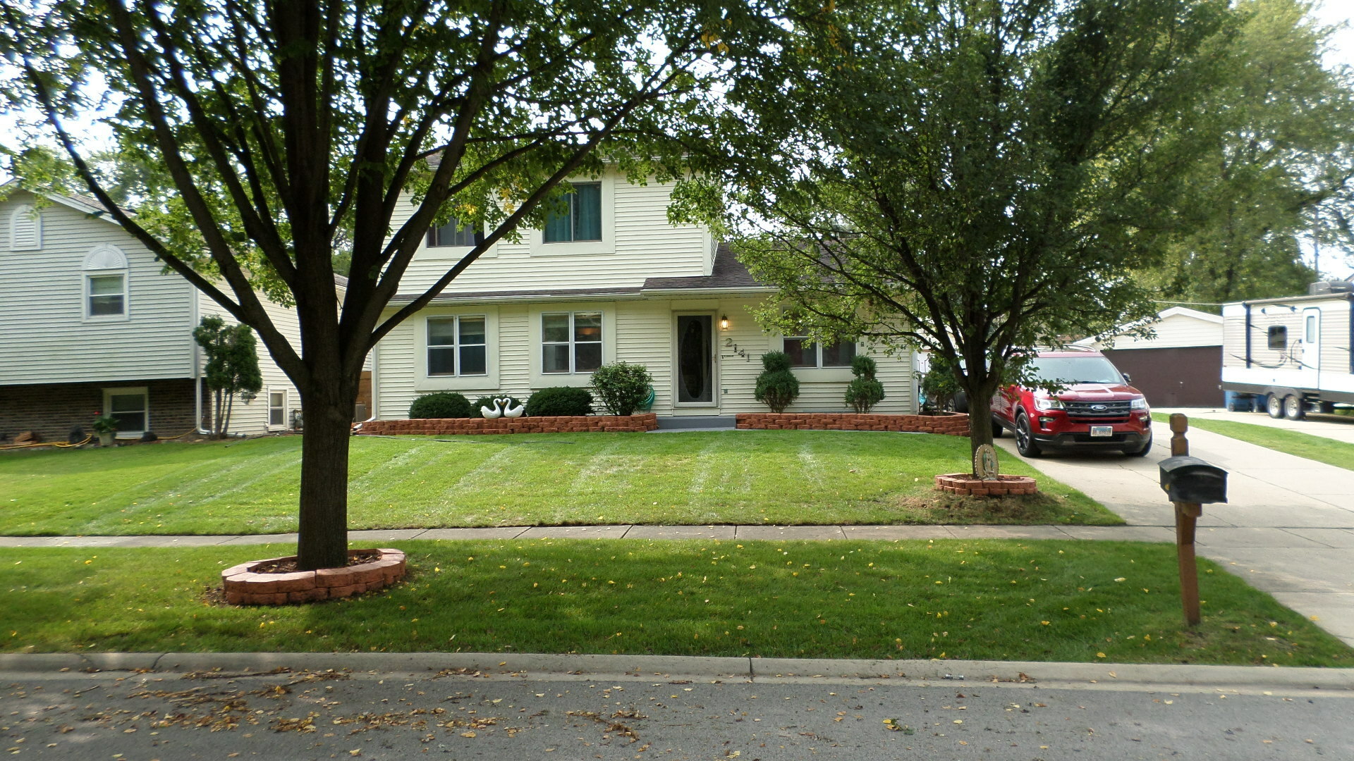 Property Photo: 2141 Cedar Avenue IL 60133