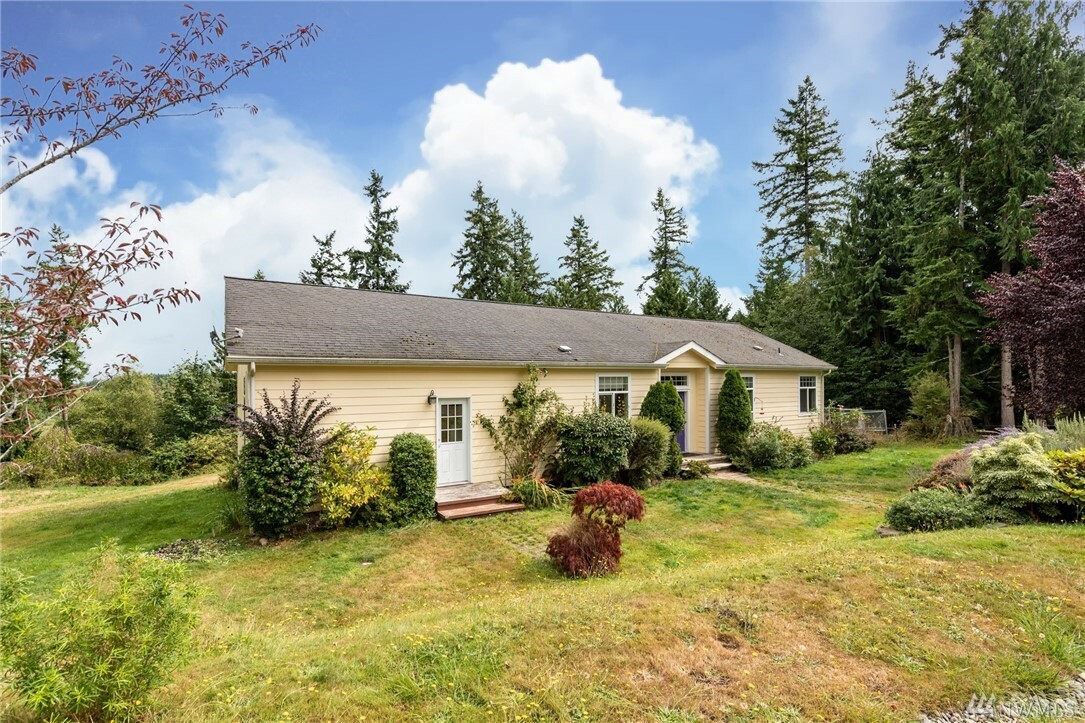 Property Photo:  12 Peterson Rd  WA 98368 