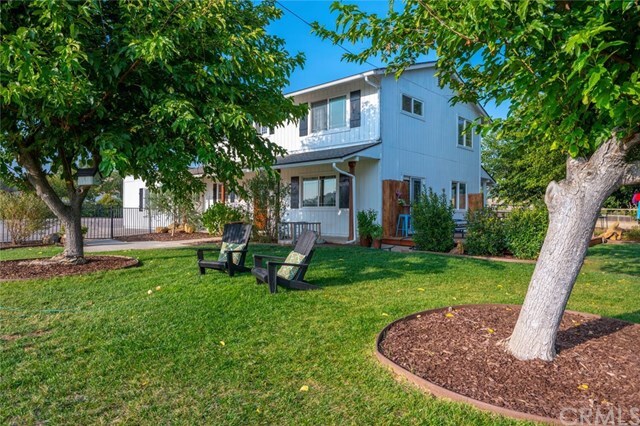 Property Photo: 9526 Los Palos Road CA 93422