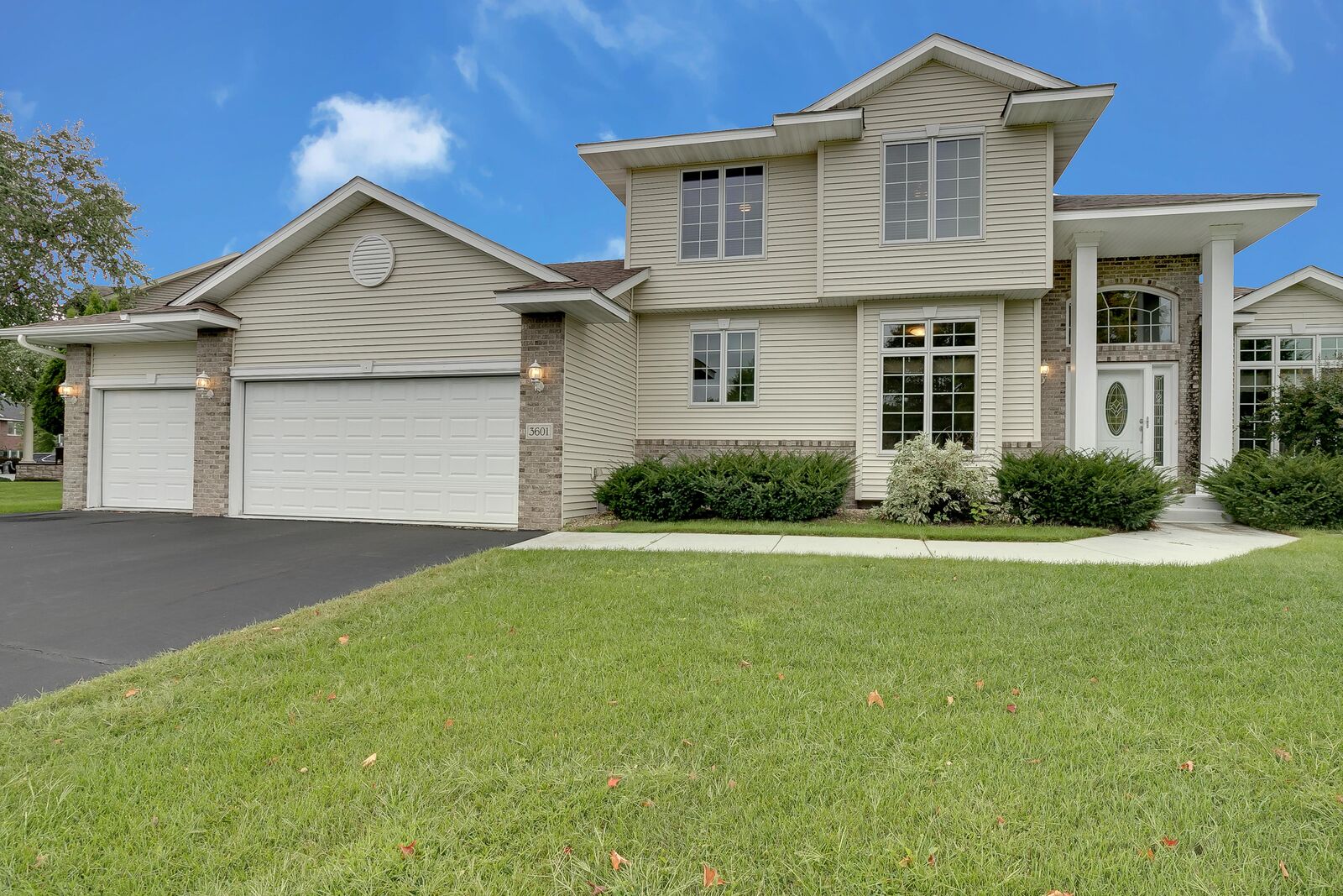 Property Photo: 3601 104th Trail N MN 55443
