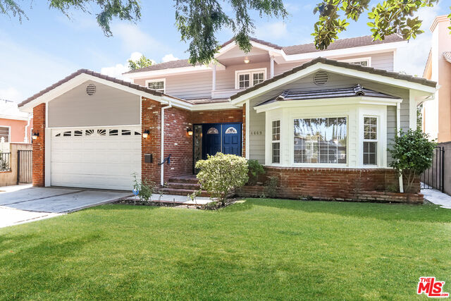 Property Photo:  4669 Lemona Ave  CA 91403 