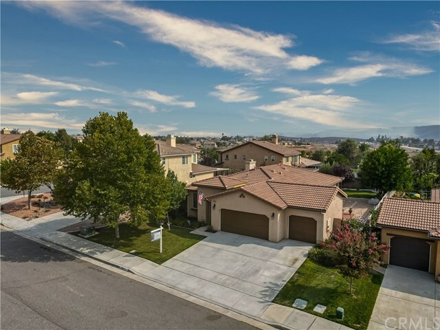Property Photo: 23679 Glazebrook Road CA 92595