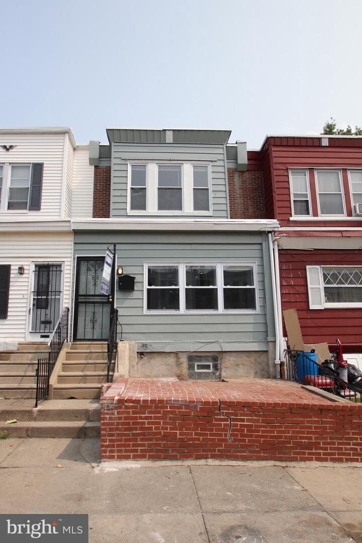 Property Photo:  2533 S Shields Street  PA 19142 