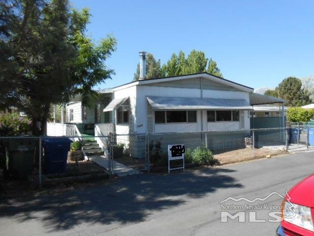 Property Photo:  1379 Queens Ct  NV 89410 
