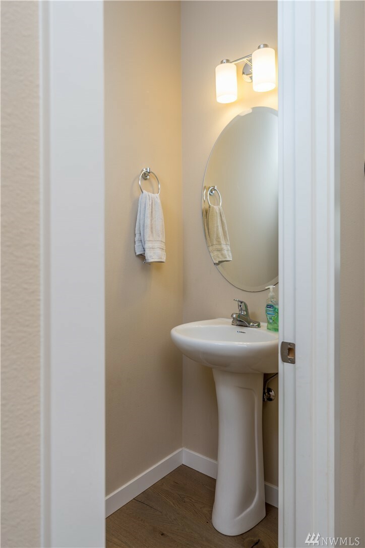 Property Photo: 5072 NW Bear Paw Ct WA 98383